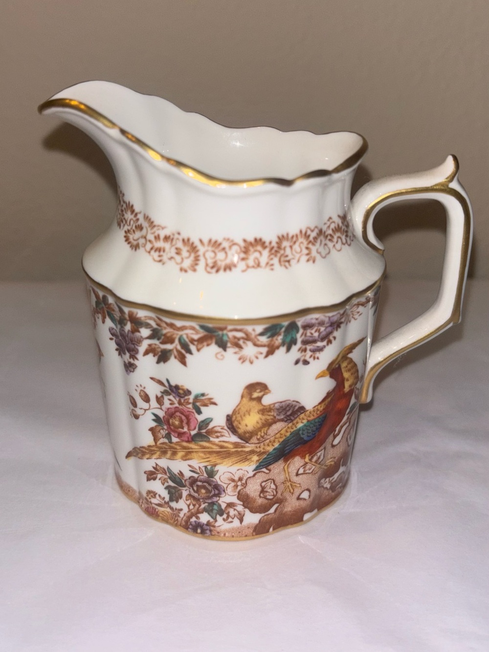 Vintage Royal Crown Derby Olde Avesbury creamer Fine Bone China